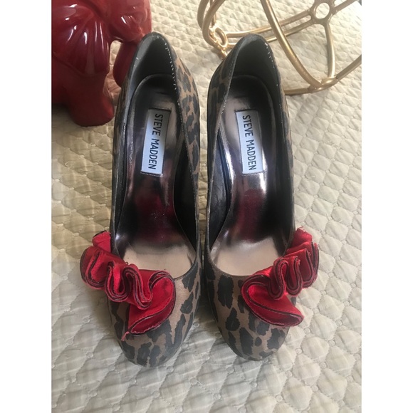 Steve Madden | Toppazz Leopard Heels - Picture 1 of 6